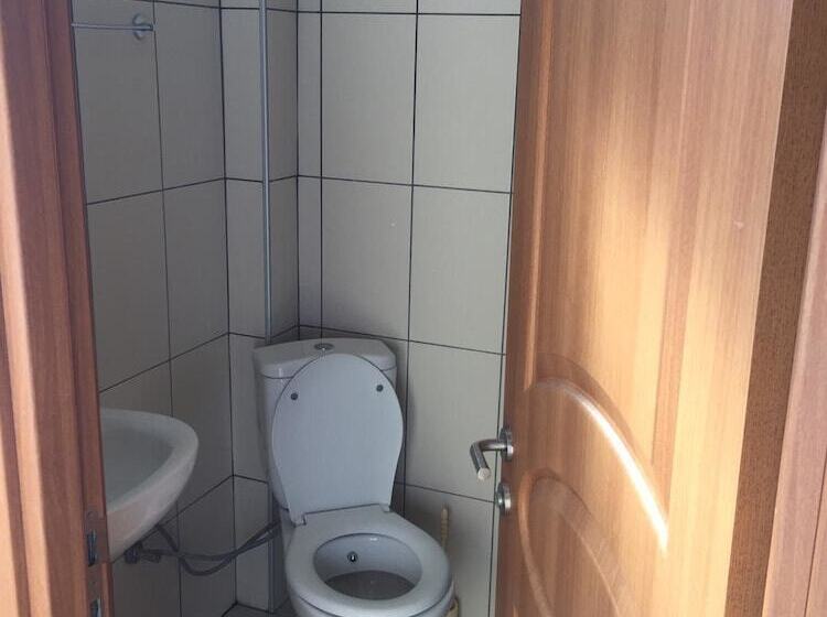 בית מלון כפרי Inan