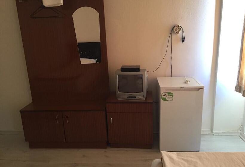 בית מלון כפרי Inan