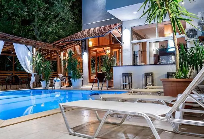 Hotelli Kipos Resort