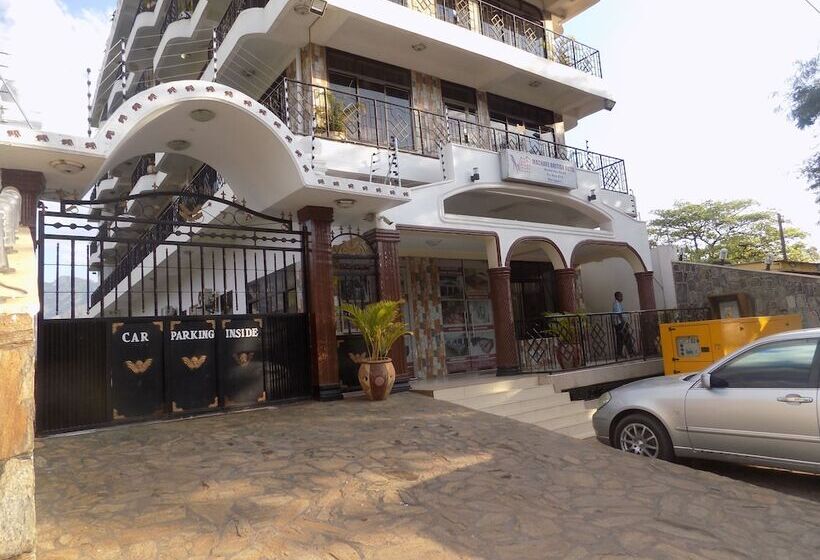 בית מלון כפרי Machare British