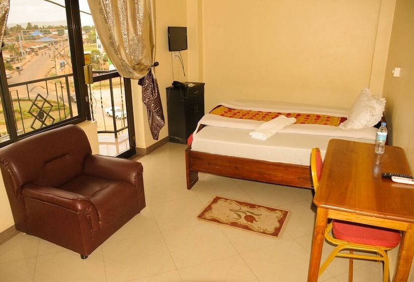 בית מלון כפרי Machare British