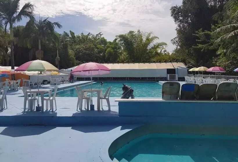 Hotelli Pousada Paraiso Das Aguas