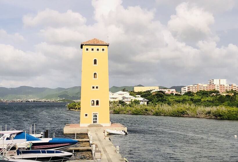 هتل Savana At Porto Cupecoy Marina