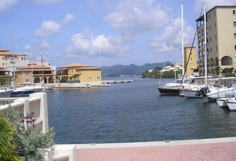 هتل Savana At Porto Cupecoy Marina