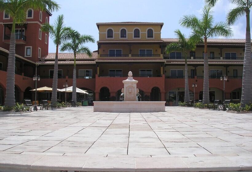 هتل Savana At Porto Cupecoy Marina