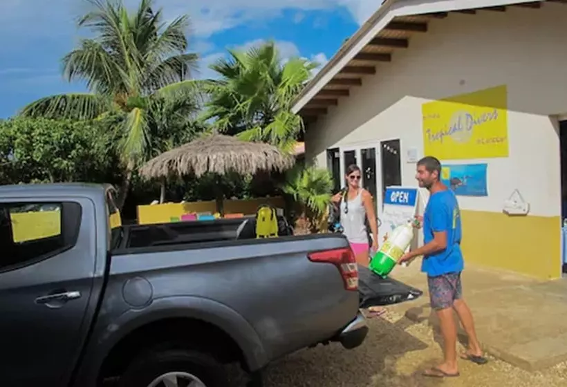 هتل Tropical Divers Resort