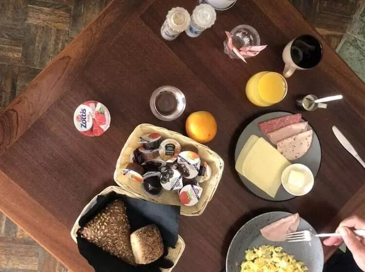 هتل Tropical Divers Resort