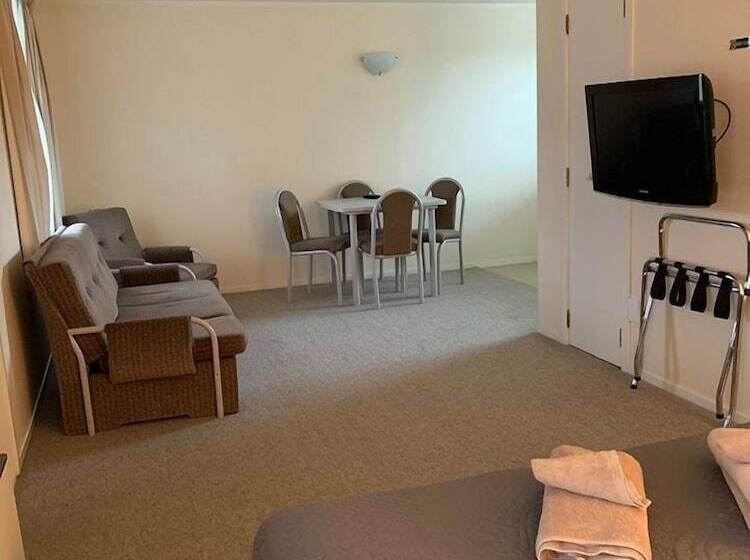 モーテル Waiouru Welcome Inn