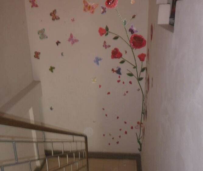 پانسیون Nefertiti