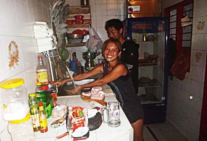 پانسیون Nefertiti