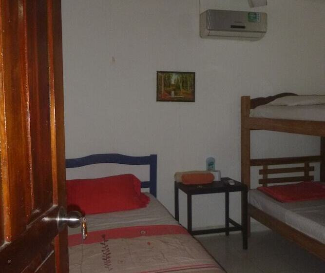 پانسیون Nefertiti