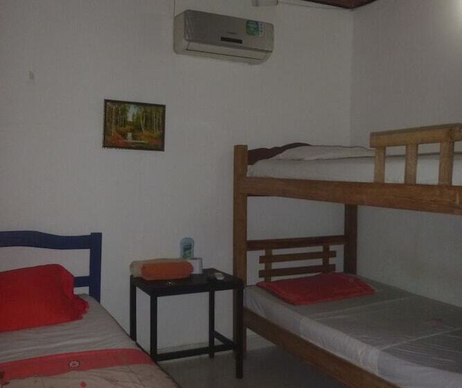 پانسیون Nefertiti