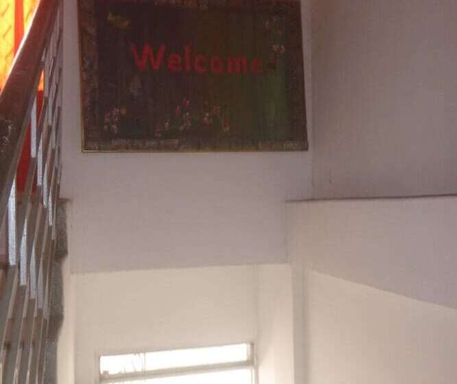 پانسیون Nefertiti