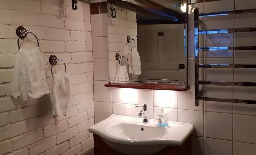 Som Hemma Gardscafe Bed & Breakfast