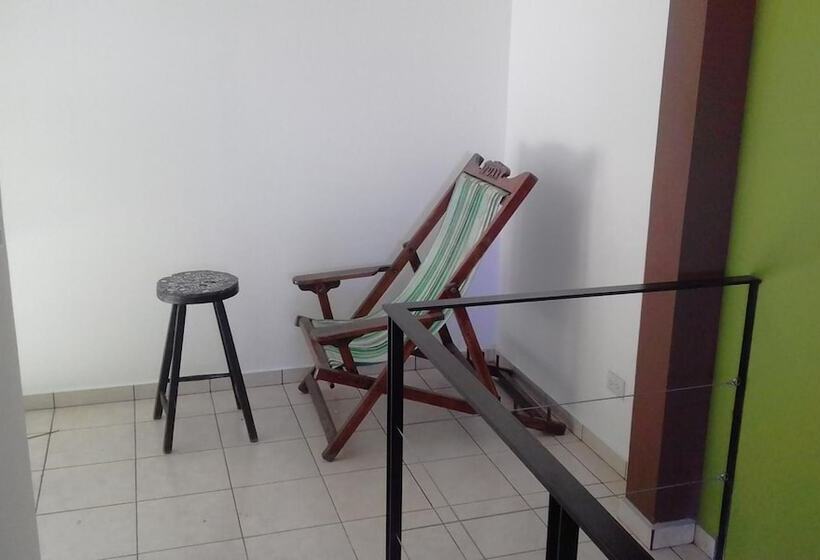 تختخواب و صبحانه Casa Blanca Tu Casa