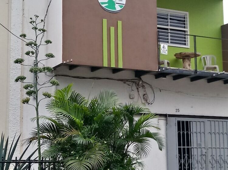 تختخواب و صبحانه Casa Blanca Tu Casa