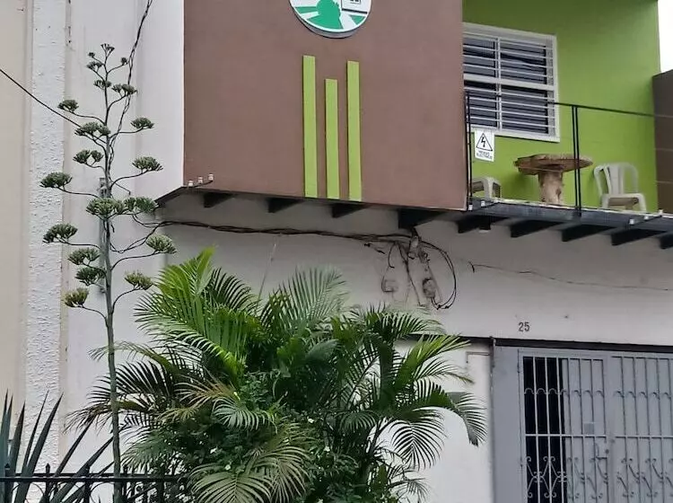 تختخواب و صبحانه Casa Blanca Tu Casa