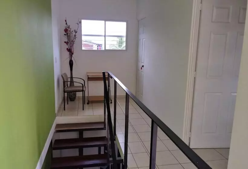 تختخواب و صبحانه Casa Blanca Tu Casa