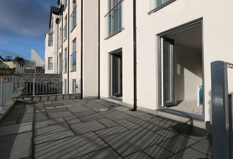 Captain S Quarters   Apartment 2