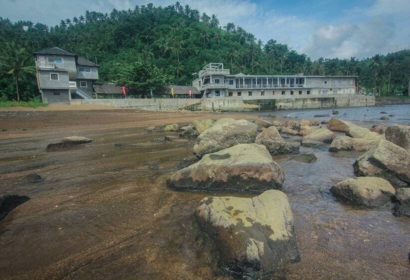 בית מלון כפרי 247 Balikbayan Fun Resort