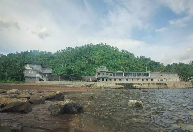 ホテル 247 Balikbayan Fun Resort