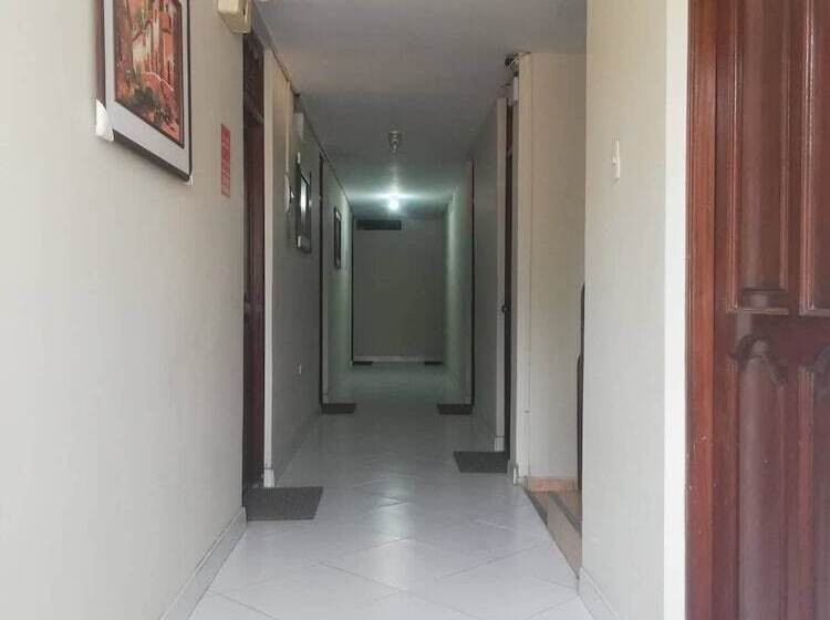 호텔 Apartments & Rooms Helena