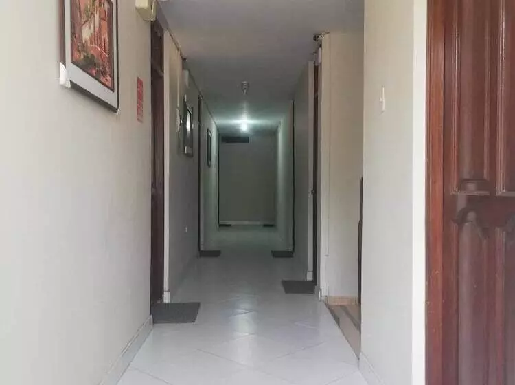 ホテル Apartments & Rooms Helena