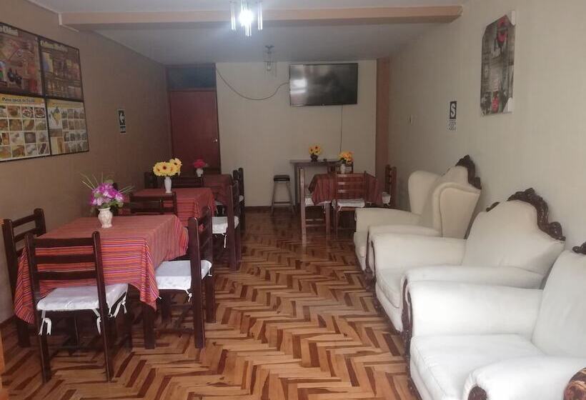 호텔 Apartments & Rooms Helena