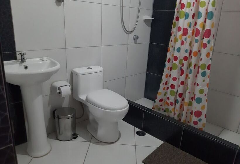 호텔 Apartments & Rooms Helena