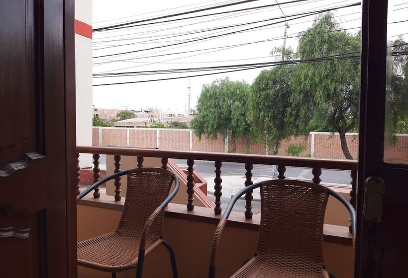 호텔 Apartments & Rooms Helena