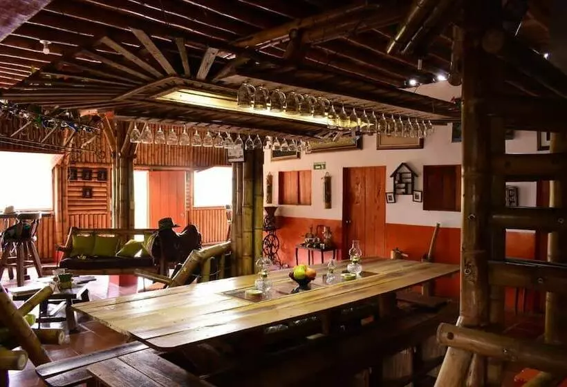 Hotelli Ecohostal Villa Hidalgo