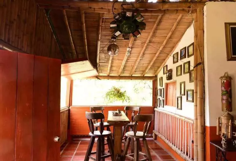 Hotelli Ecohostal Villa Hidalgo