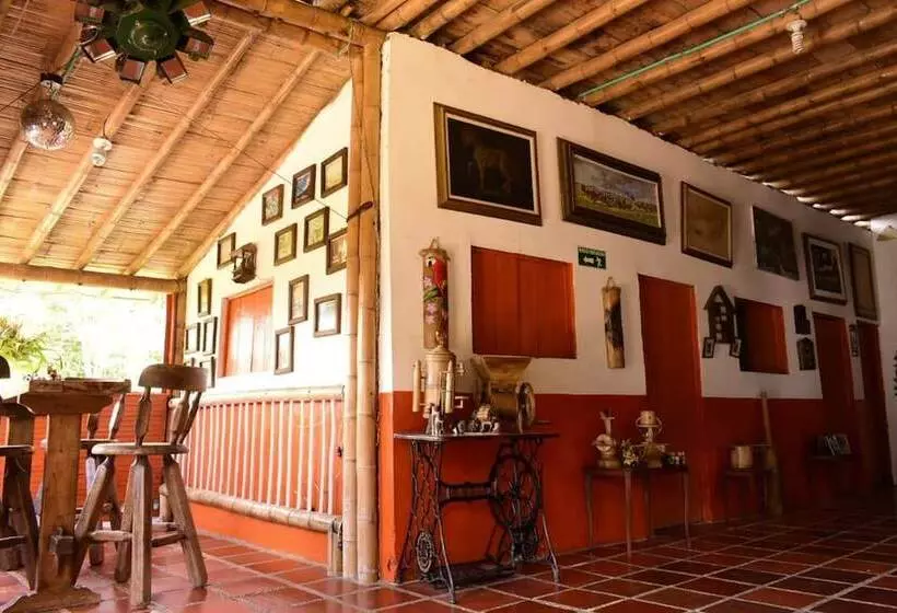 Hotelli Ecohostal Villa Hidalgo