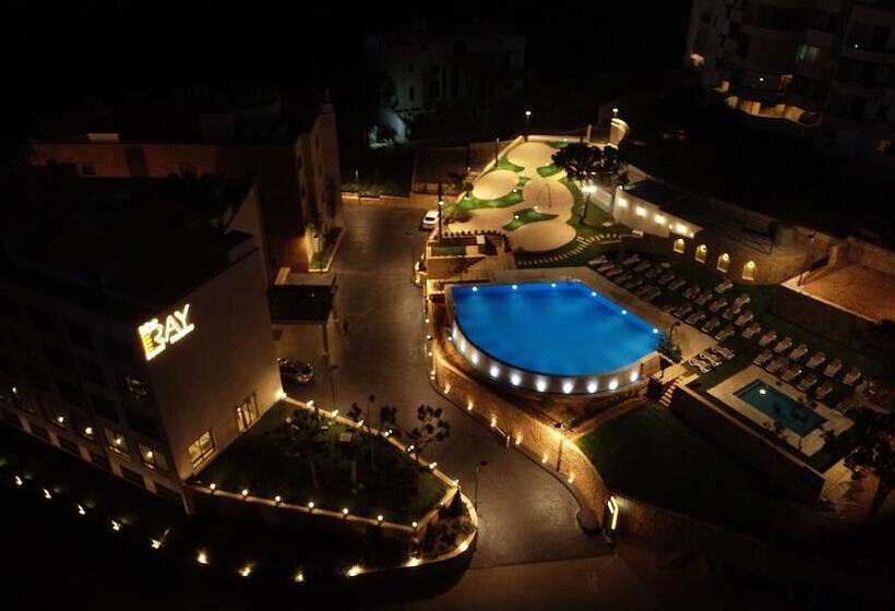 The Ray Hotel And Studios