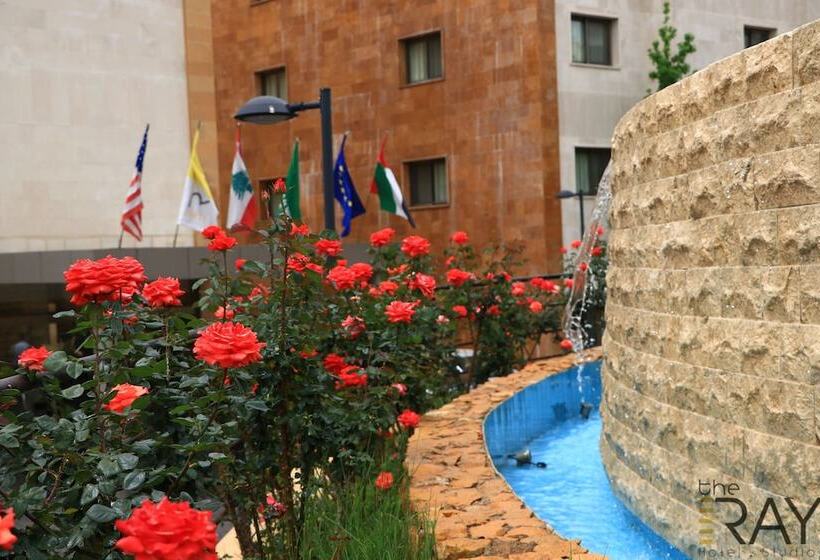 The Ray Hotel And Studios