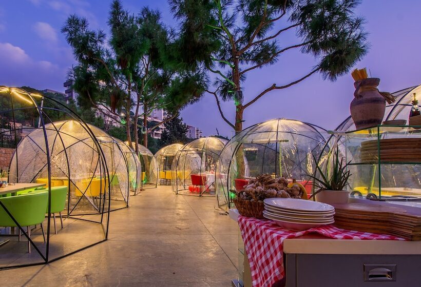 The Ray Hotel And Studios