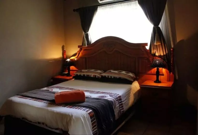 Hotelli Umndini Safari Resort & Venue