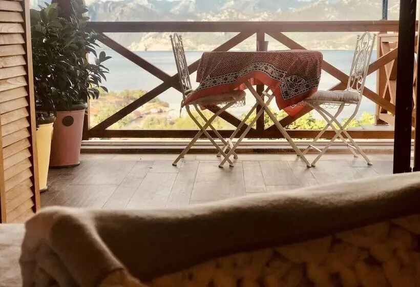 Hotelli Villa Bakacak   Adults Only