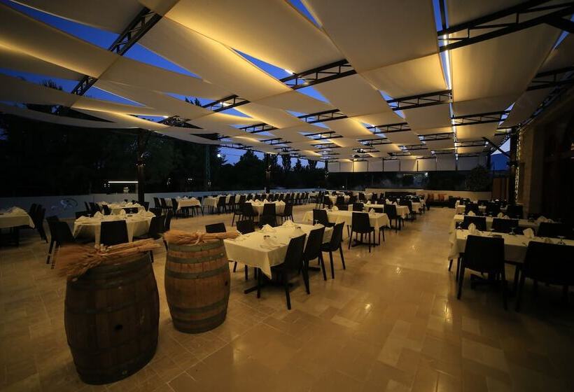 هتل West Bekaa Country Club