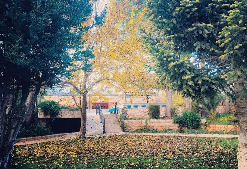 هتل West Bekaa Country Club