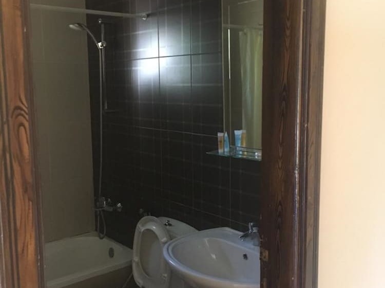 هتل West Bekaa Country Club