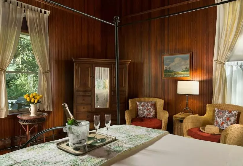 Magnolia Springs B&b