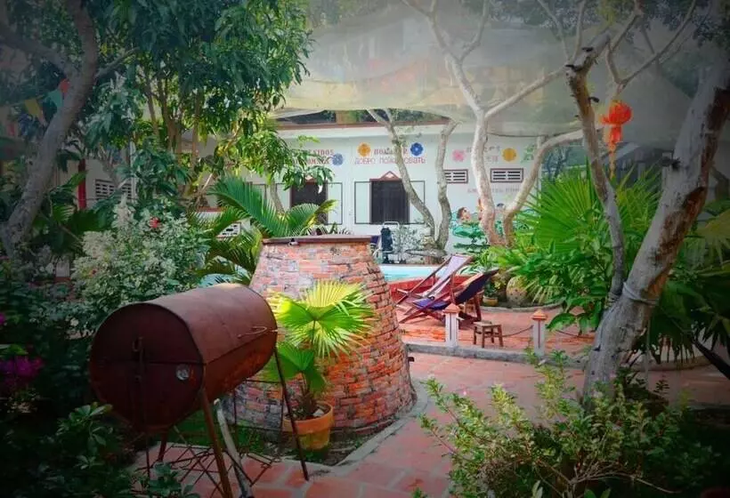 پانسیون Happy Family Guesthouse