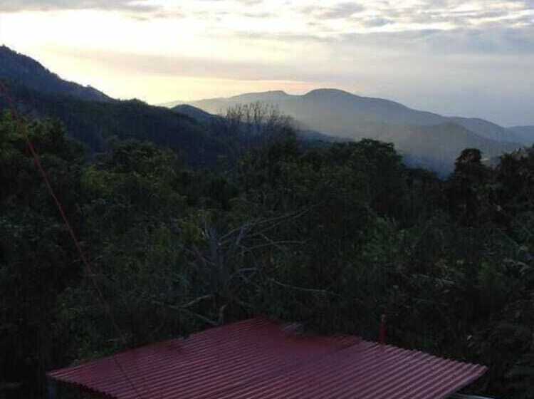 پانسیون Jay S Guest House