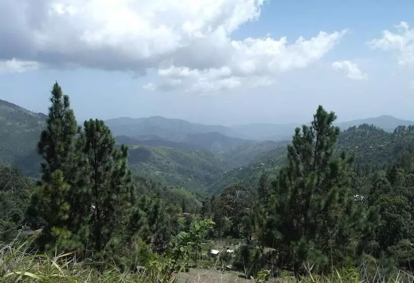 پانسیون Jay S Guest House