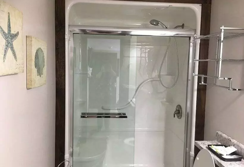 Admirals Bed And Breakfast