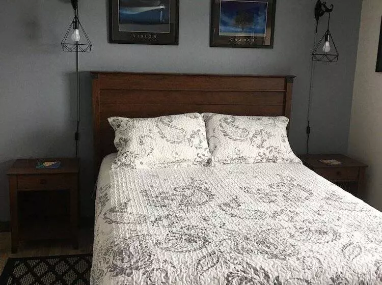 Admirals Bed And Breakfast