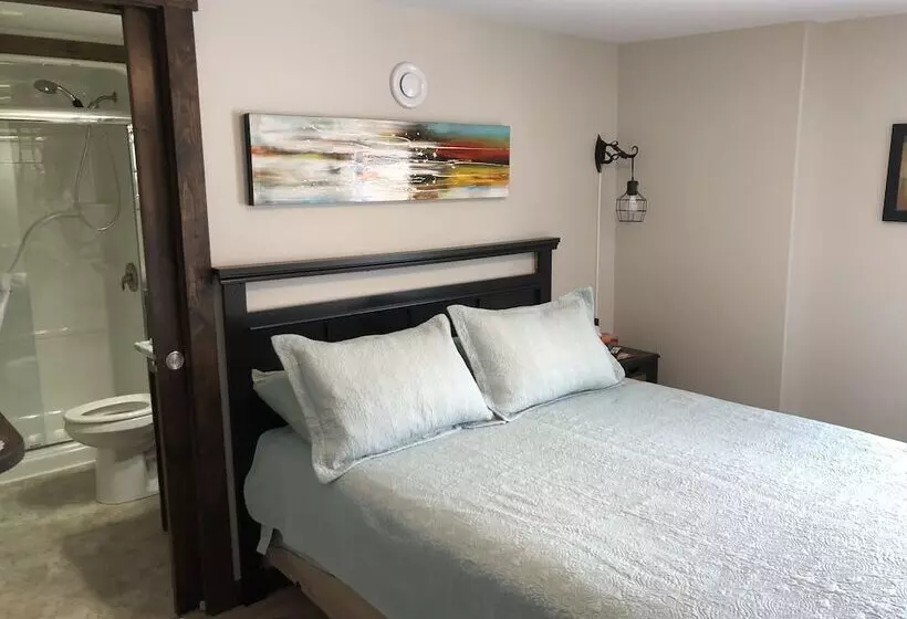 Admirals Bed And Breakfast