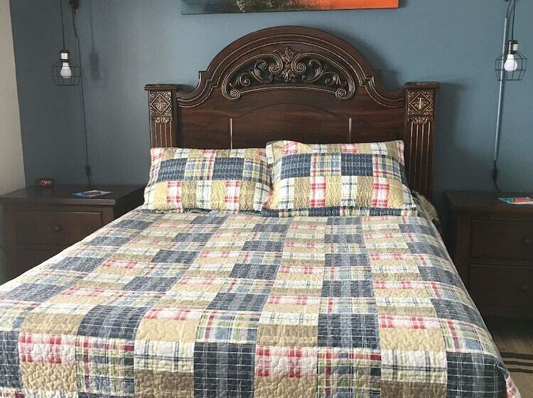 Admirals Bed And Breakfast