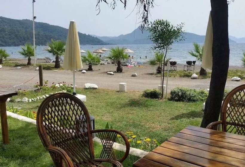 ベッドアンドブレックファースト Angora Motel & Camping & Restaurant